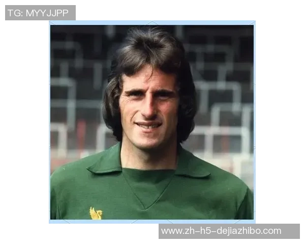 全球足球历史最佳阵容评选揭晓传奇球星齐聚一堂的荣耀时刻 全球足球历史最佳阵容评选揭晓传奇球星齐聚一堂的荣耀时刻